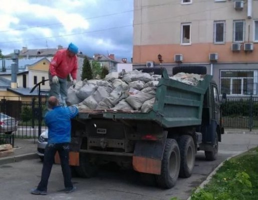 Вывоз строительного мусора (самосвалы, газели). Грузчики стоимость услуг и где заказать - Воронеж
