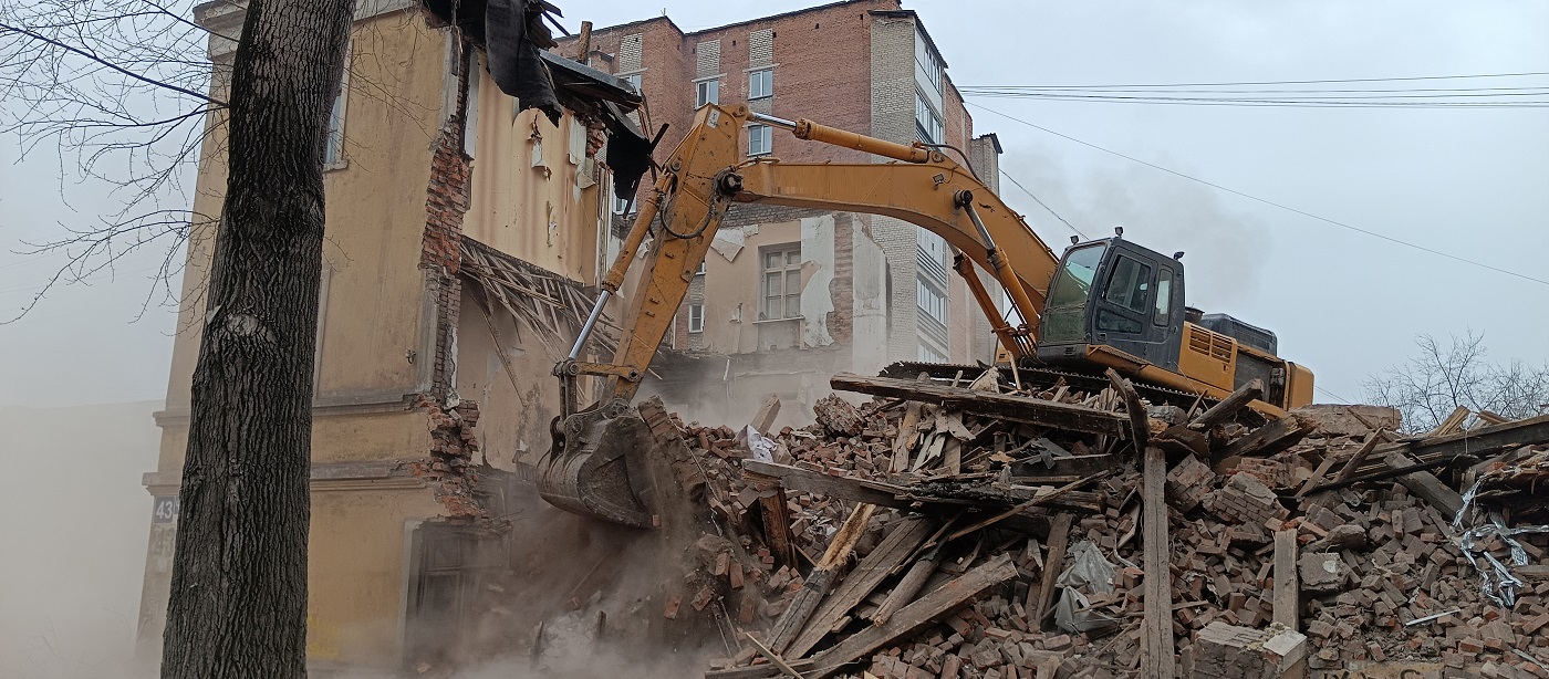 Услуги по сносу и демонтажу старых домов, строений и сооружений в Воронежской области